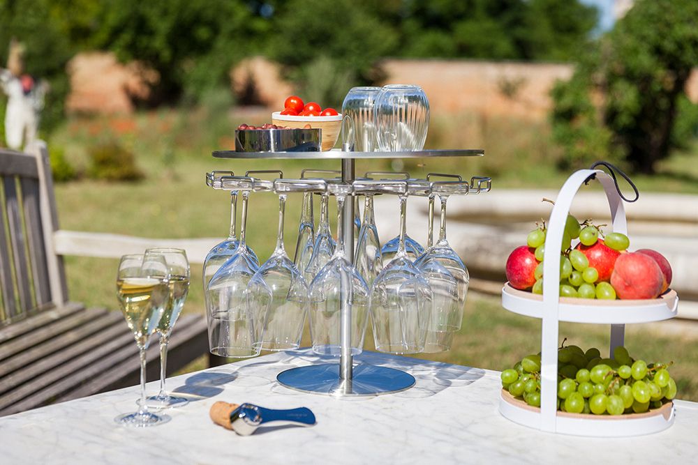 Top 10 Must-Have Accessories for Wine Enthusiasts